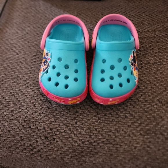Crocs - Picture 2 of 4